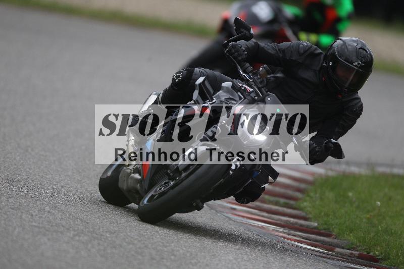 Archiv-2025/10 23.04.2025 Cornu Master School ADR/gruen-vert/35